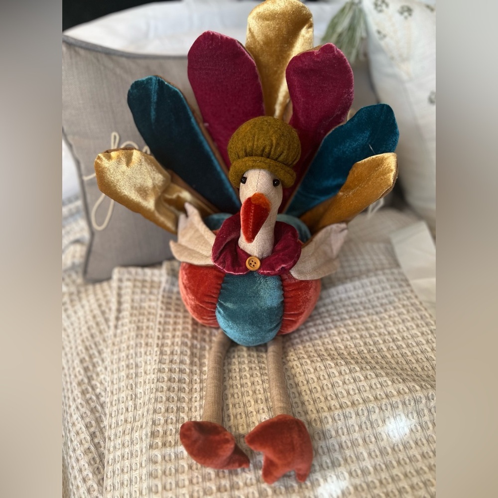Plush Velvet Thanksgiving Turkey Decor – Festive Fall Accent - Picture 5 of 5